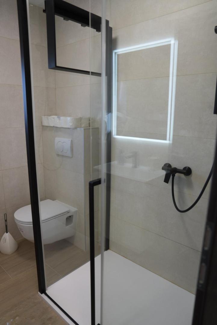Ivanovic Apartment Vir